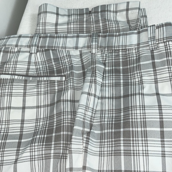 Nike Golf Pants Size 38” Waist and 32” Inseam. Like new condition. - Picture 2 of 13